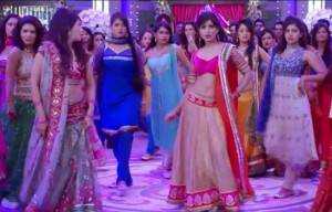 Pallavi is in the lehenga in case you missed. And the loser-looking chorus behind are the friends she was trying to show off too